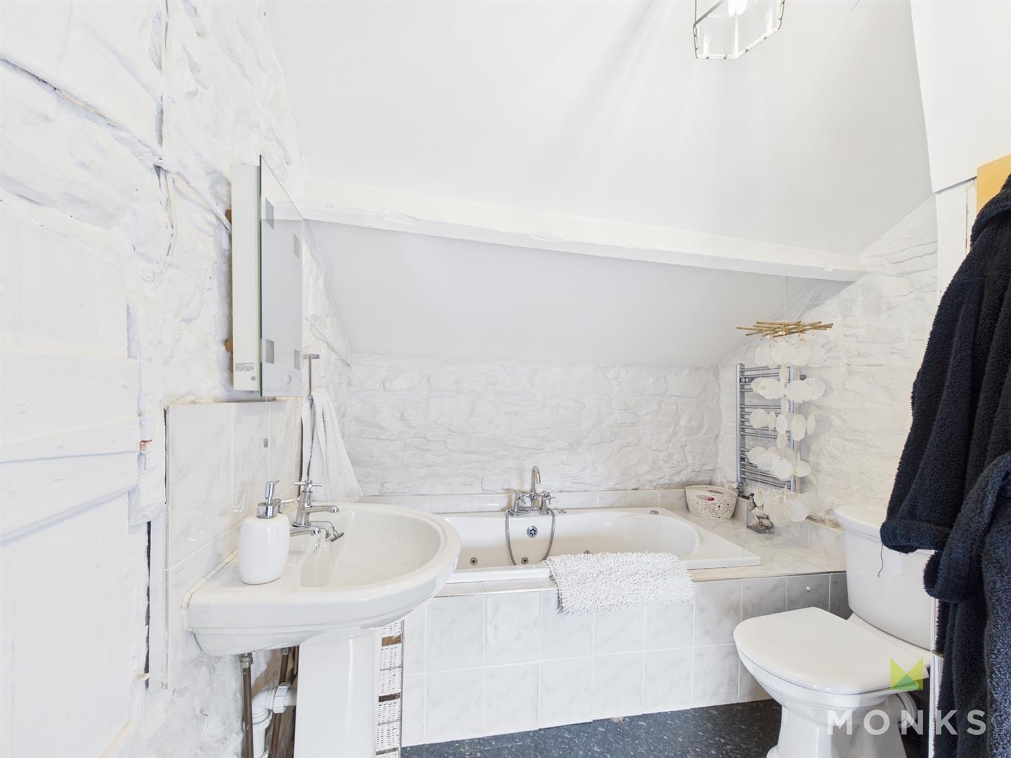 10 Perkins Beach Dingle, Shrewsbury, SY5 0PE For Sale 10 Perkins Beach Dingle, Shrewsbury, SY5 0PE For Sale